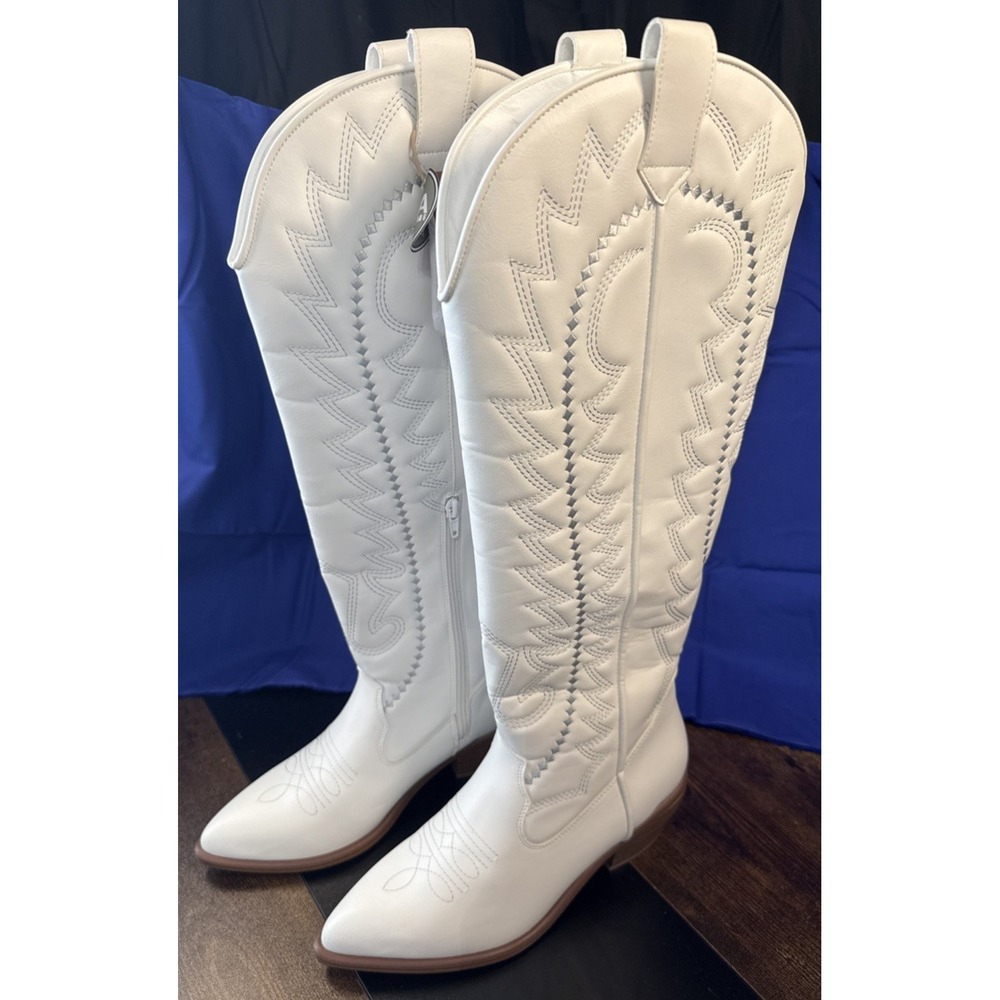 MIA Locklyn Tall Boots White Silver Western Style Cowboy Size 9 -New with Tags